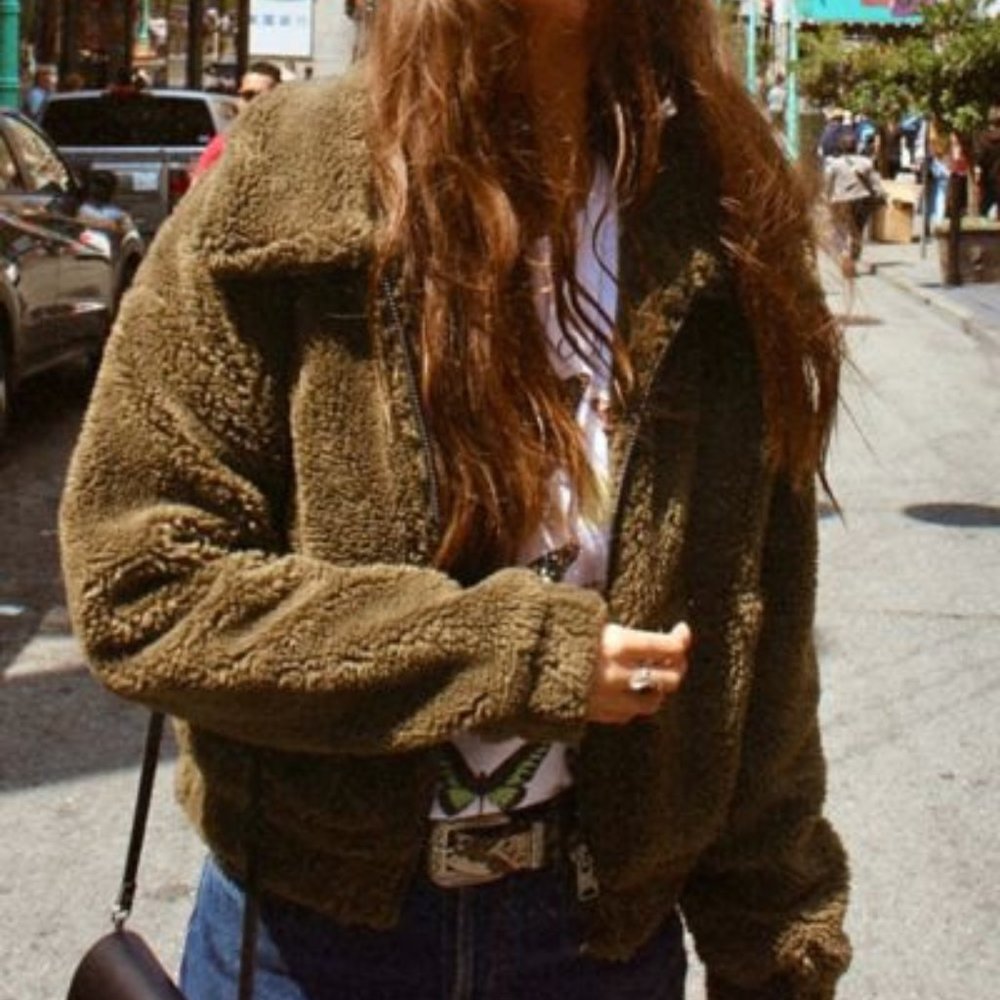 UO Cropped Teddy Jacket, Olive